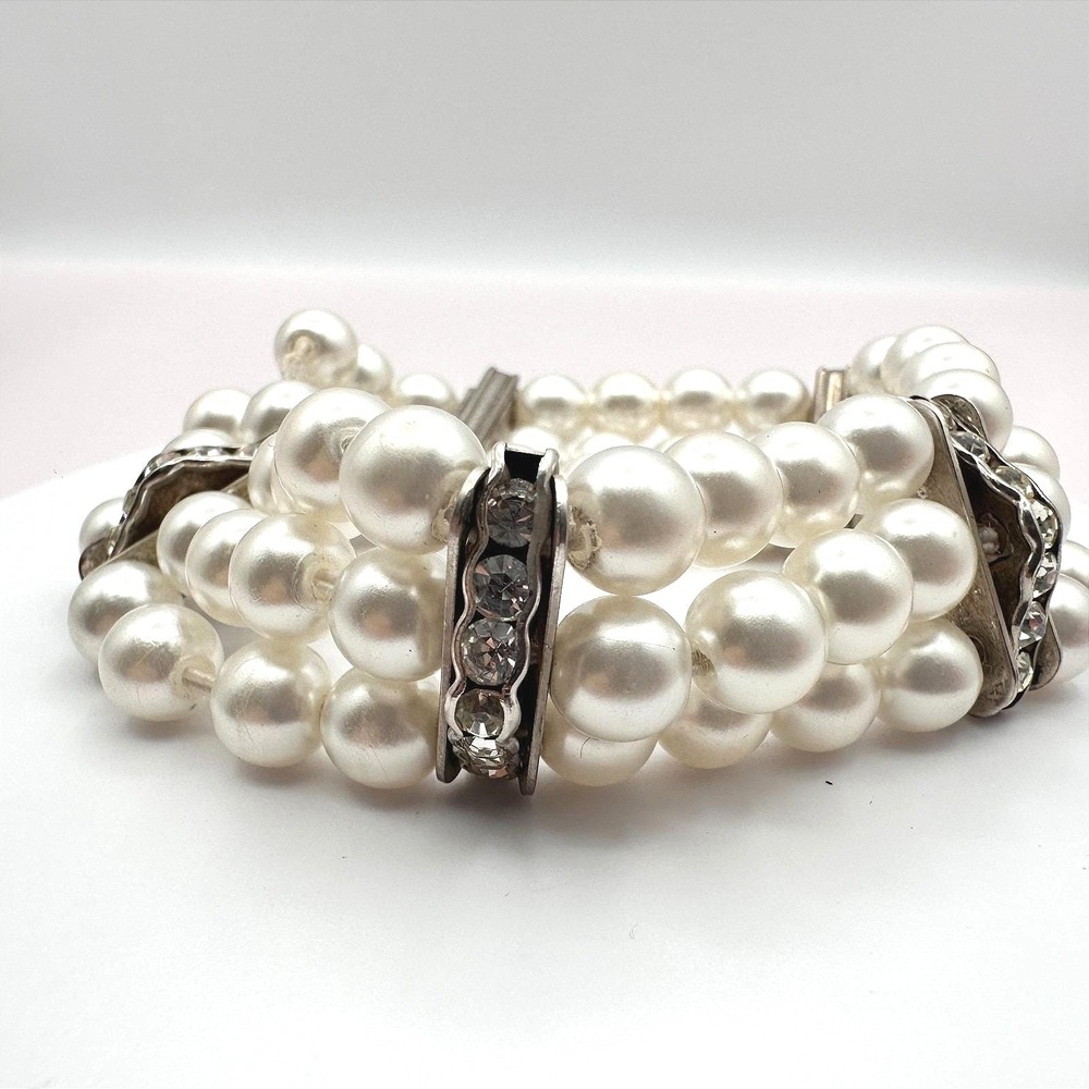 Vintage 90s Multi-Strand Faux Pearl Stretch Bracelet Rhinestone Spacers‎ Jewelry
